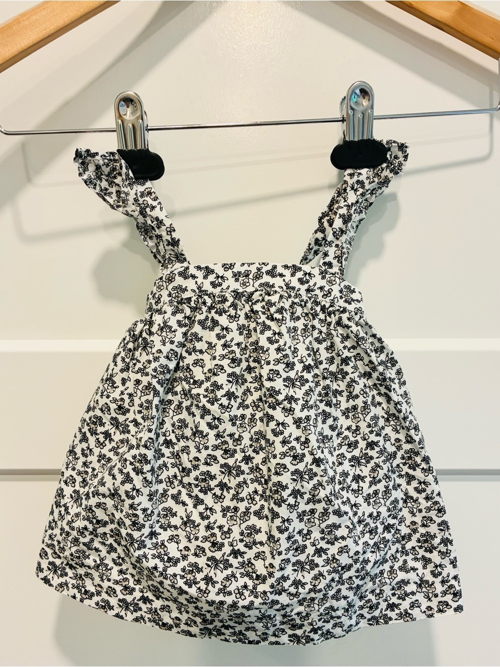 Janie and Jack Black and White Floral Top 12-18 months